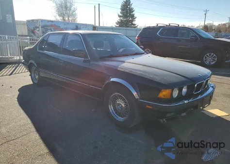 1993 BMW 740 Il Automatic z USA, uszkodzony, nr VIN WBAGD8326PDE86105